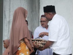 Sulaiman Tole-Abdul Hamid Santuni Ratusan Korban Angin Kencang di Aceh Timur